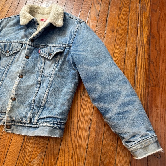 70’s Vintage Levi’s Sherpa Lined Denim Trucker Jacket - Picture 6 of 16